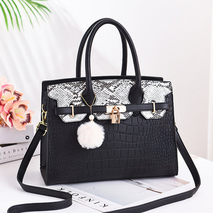 Bag female 2021 new autumn and winter Korean fashion handbag shoulder cross handbag handbags a generation